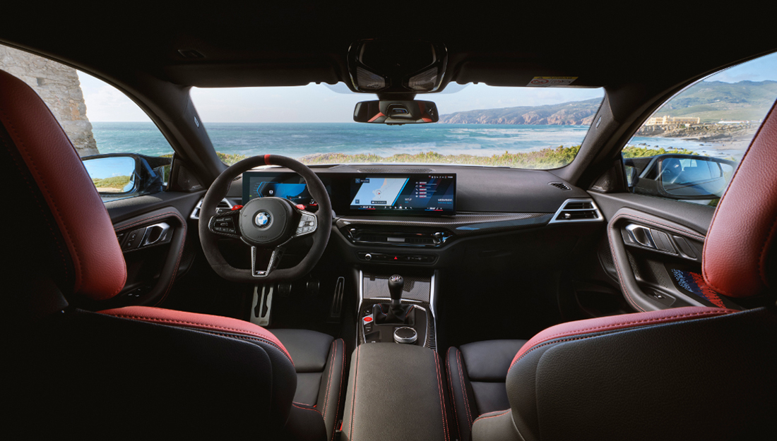 BMW M2 MT 左ハンドル シフトノブと運転席