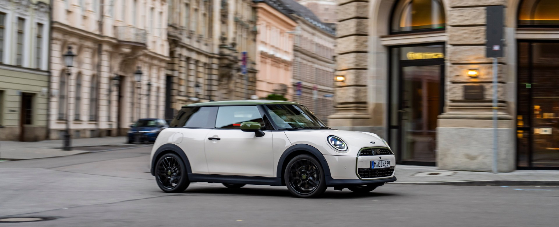 MINI COOPER MINI SMART DRIVE FAIR メインビジュアル